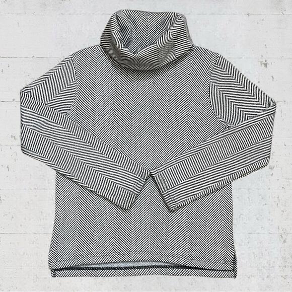 J. Crew Factory Long Sleeve Funnel Neck Pullover Herringbone Fleece Lined Size M - Picture 3 of 14
